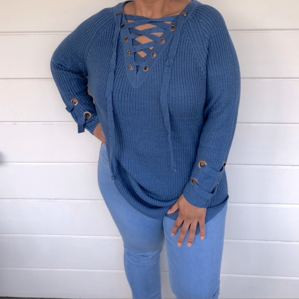 🔥HP! NEW Lace Up Sweater - Picture 2 of 6